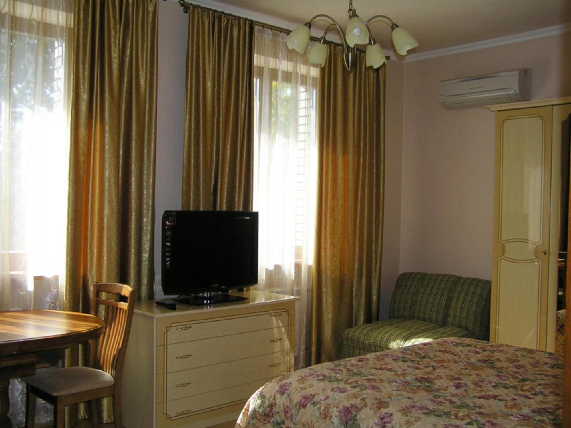 Comfortel Aparthotel Одесса Экстерьер фото